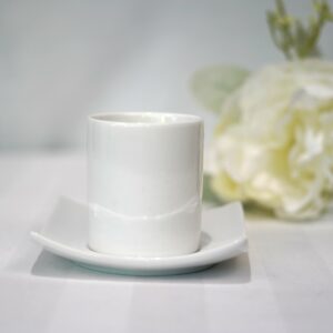 Sous-tasse blanche pagode